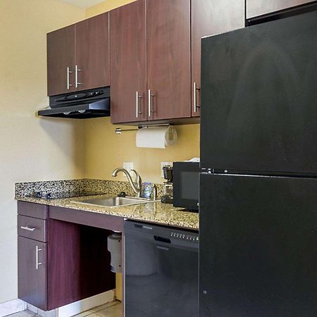 Mainstay Suites Minot Kültér fotó