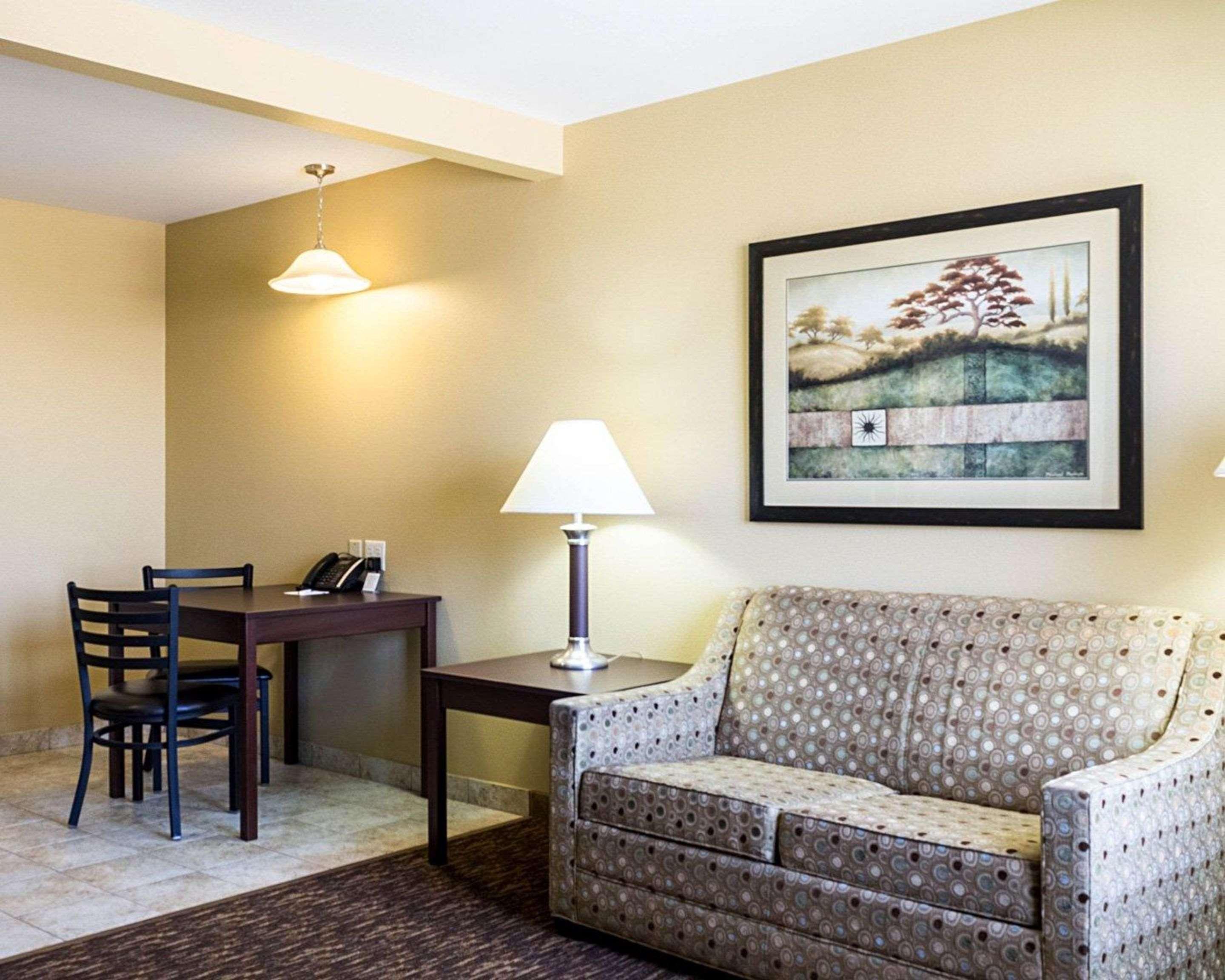 Mainstay Suites Minot Kültér fotó