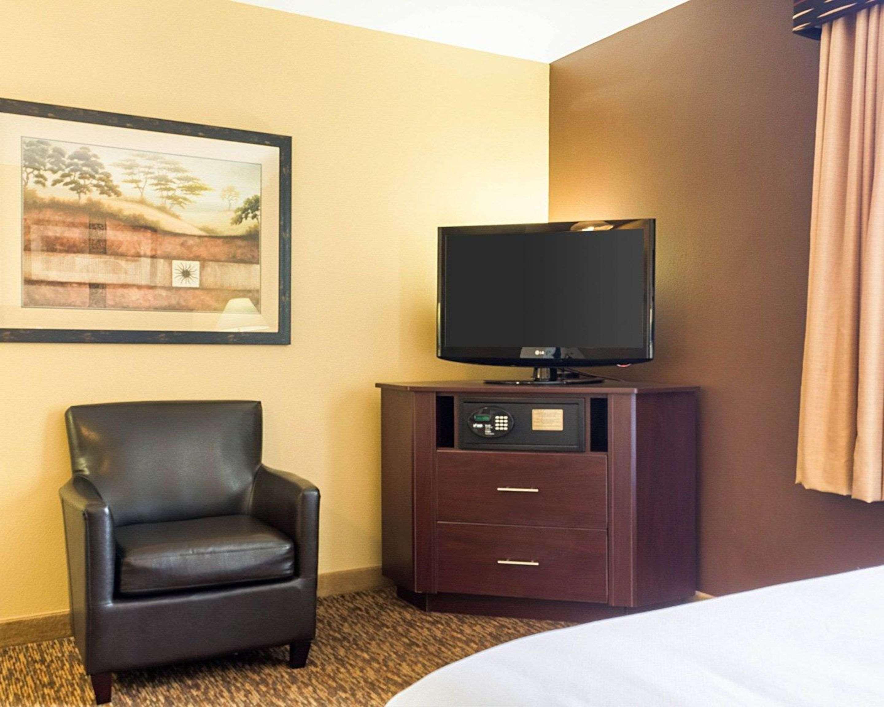 Mainstay Suites Minot Kültér fotó