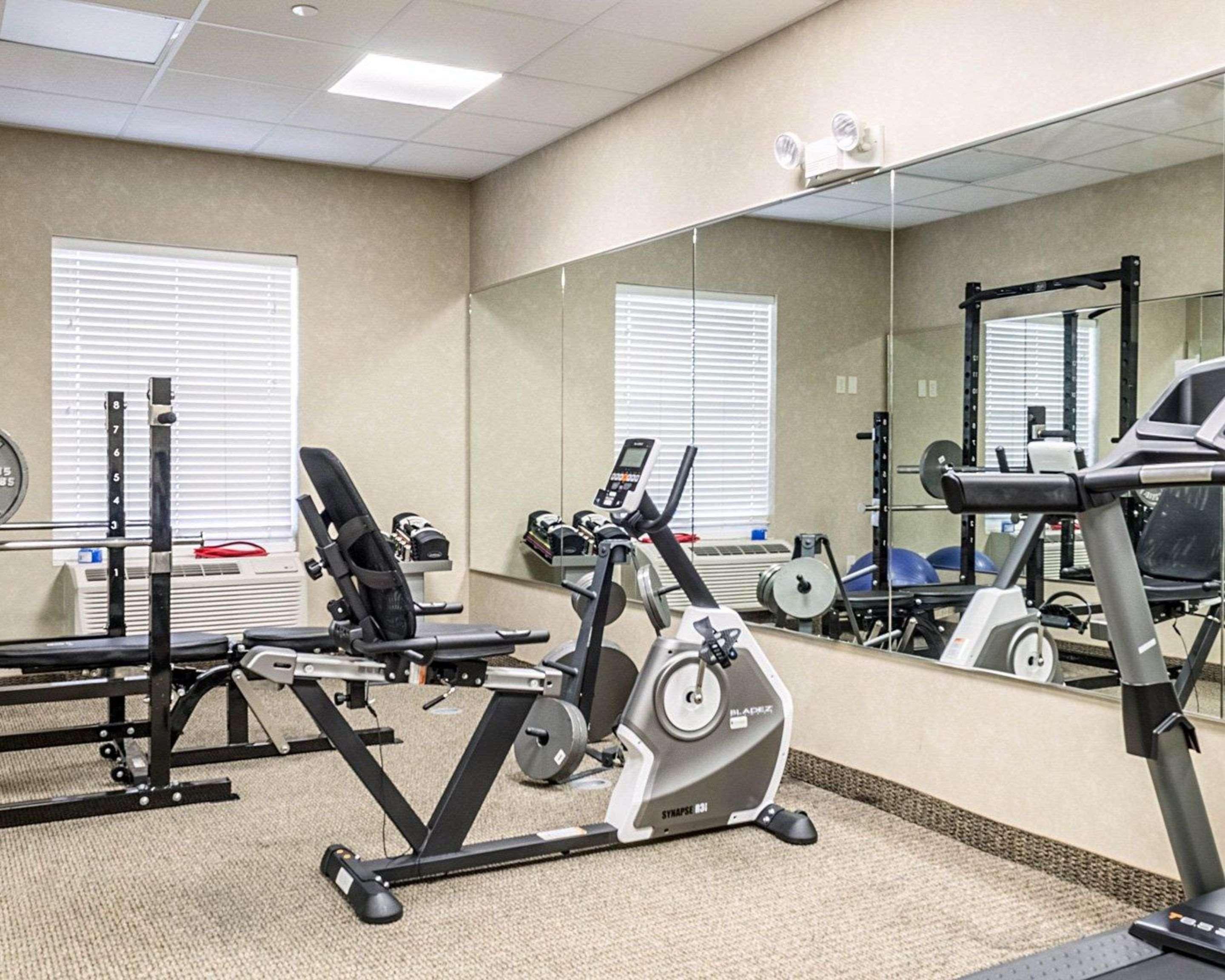 Mainstay Suites Minot Kültér fotó
