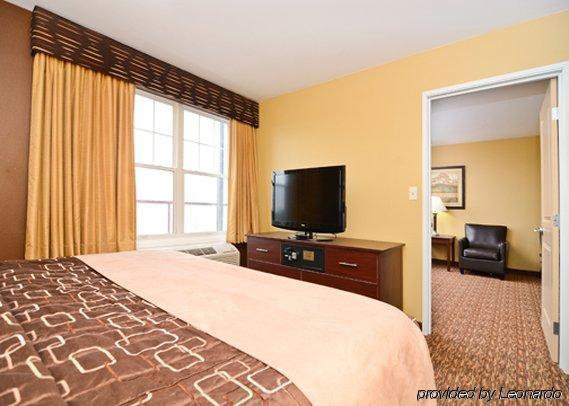Mainstay Suites Minot Szoba fotó