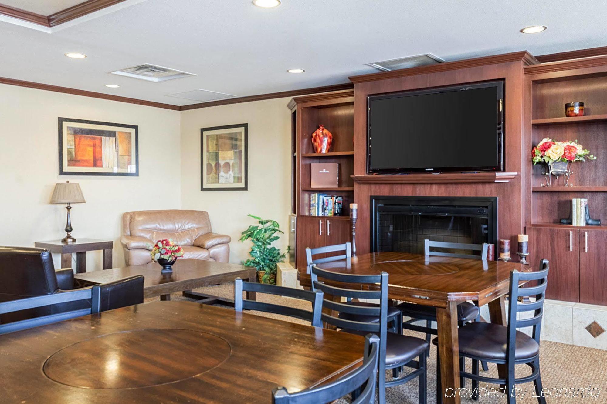 Mainstay Suites Minot Kültér fotó