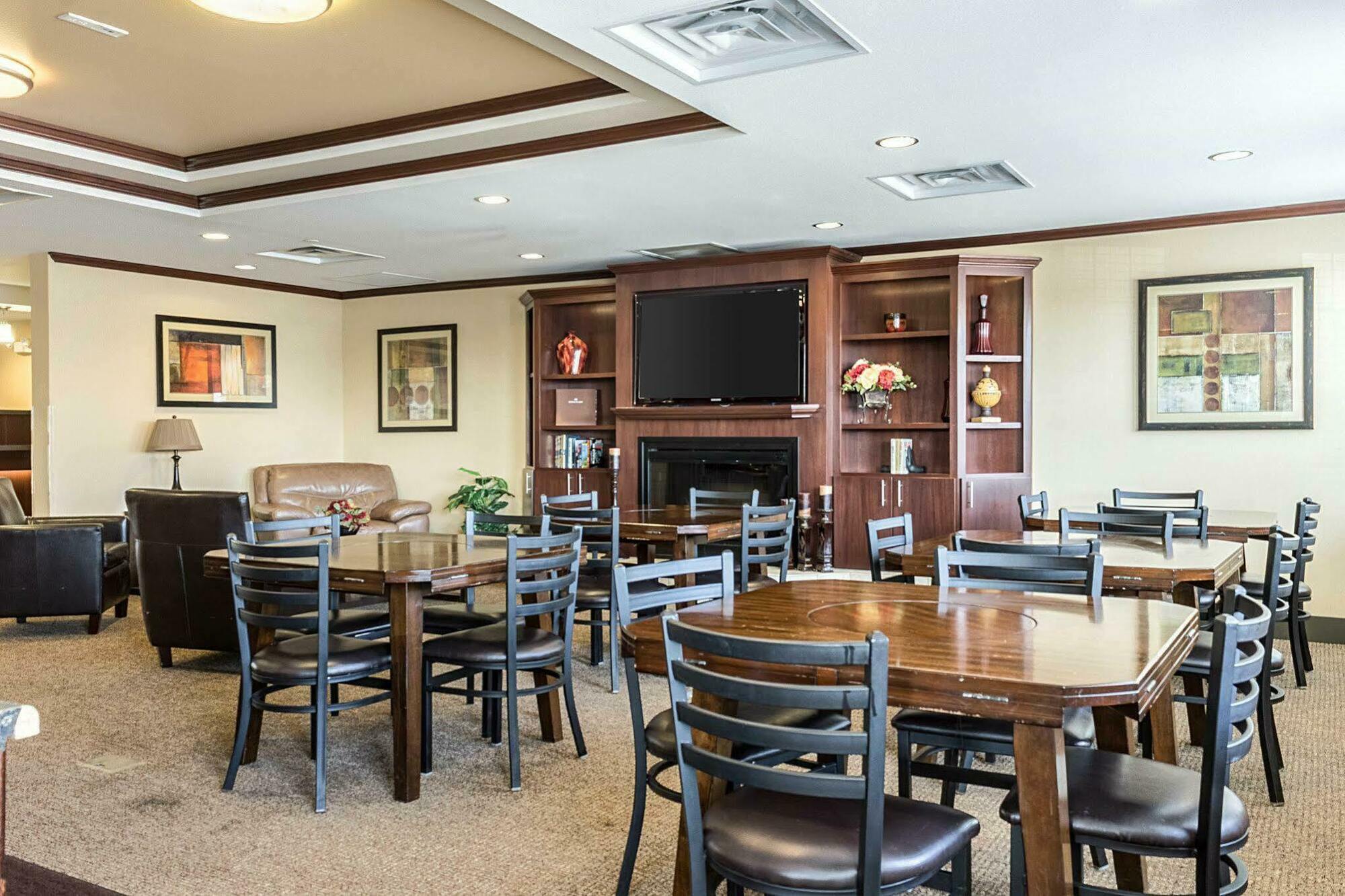 Mainstay Suites Minot Kültér fotó